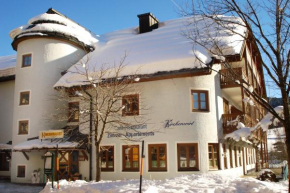 Hotel Restaurant Kirchenwirt Russbach, Rußbach Am Paß Gschütt, Österreich